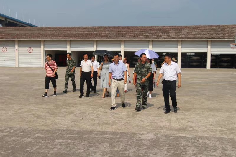 慶“八一”  我院外三、外二支部聯(lián)合慰問(wèn)駐蕪艦艇大隊(duì)(圖2)